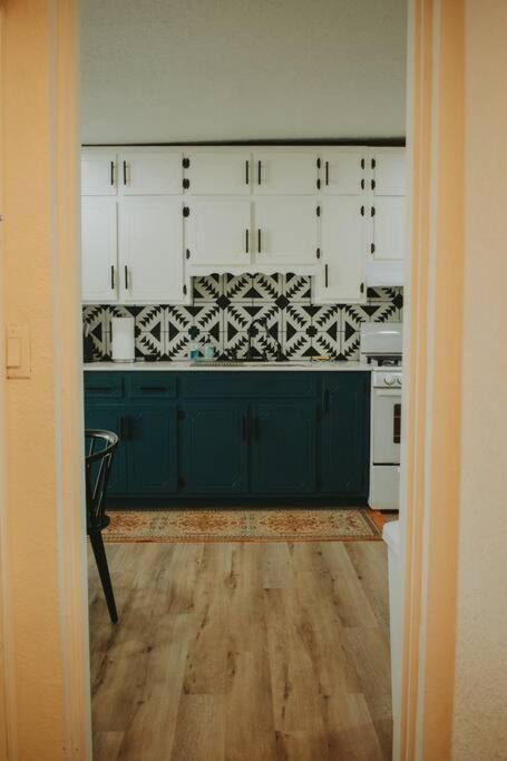 Casa Charleston-3Br-2Bath-Hot Tub-Pet Friendly-No Pet Fees! Villa Албукерке Екстериор снимка